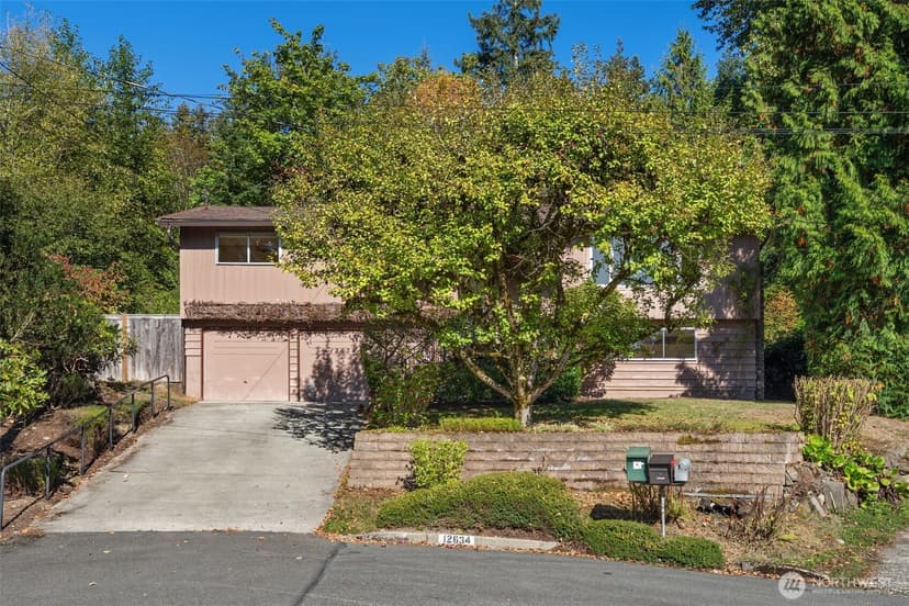 Property photo for 12634 SE 4th Place, Bellevue photo 20