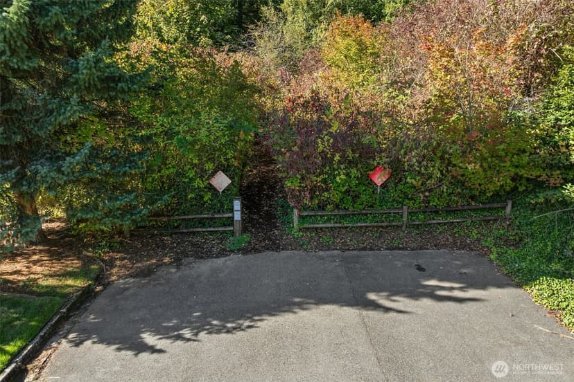 Property photo for 12634 SE 4th Place, Bellevue photo 27
