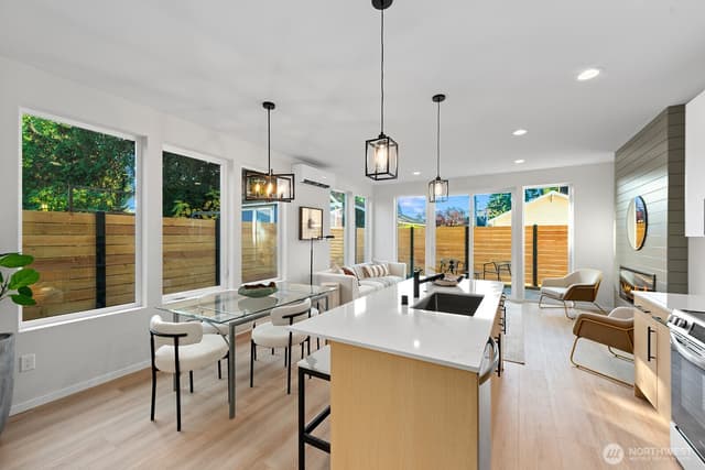 Property photo for 725 N 88th Street #C, Seattle photo 4