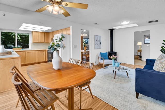 Property photo for 13168 NE 92nd Avenue, Kirkland photo 5