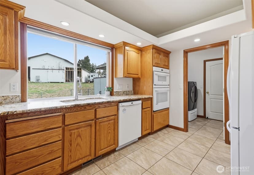 Property photo for 118 140th Avenue SE, Lake Stevens photo 11