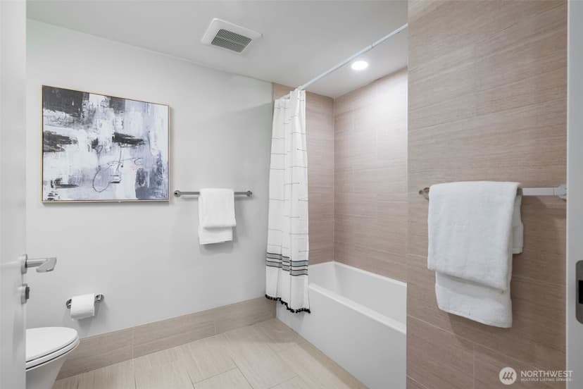 Property photo for 121 Stewart Street #503, Seattle photo 12
