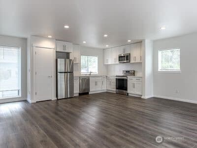 Property photo for 114 E Willis Street, Kent photo 28