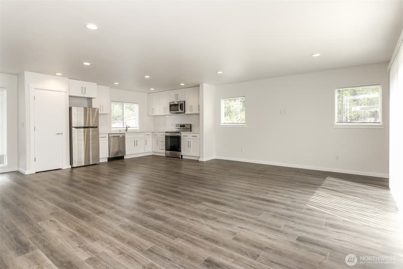 Property photo for 114 E Willis Street, Kent photo 8