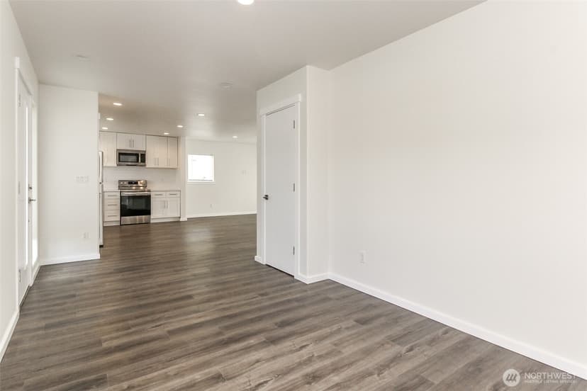 Property photo for 114 E Willis Street, Kent photo 11