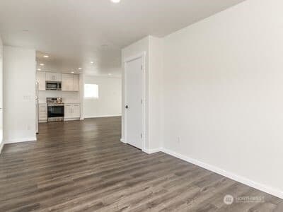 Property photo for 114 E Willis Street, Kent photo 23