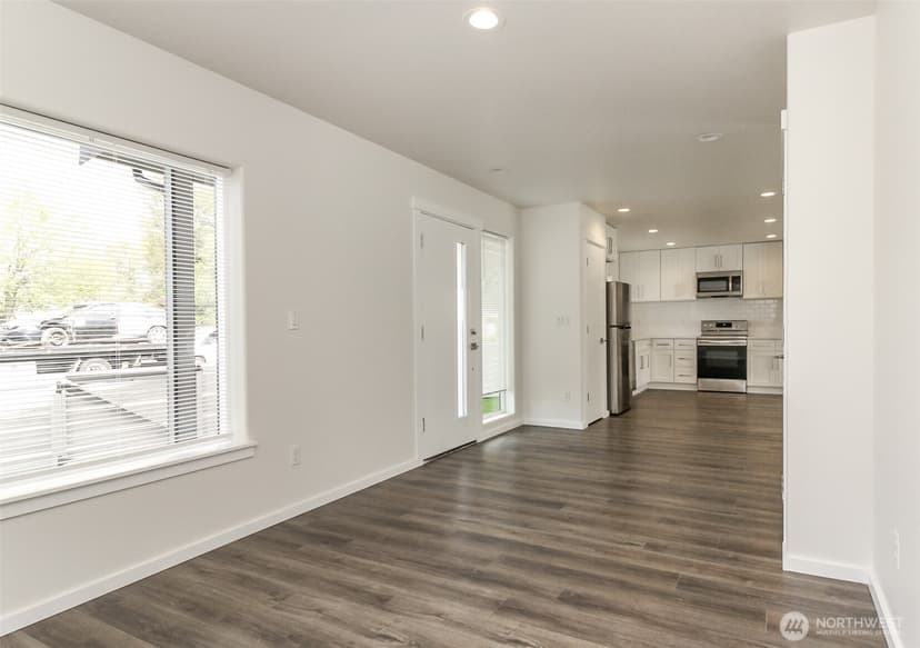 Property photo for 114 E Willis Street, Kent photo 12