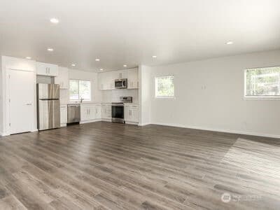 Property photo for 114 E Willis Street, Kent photo 29