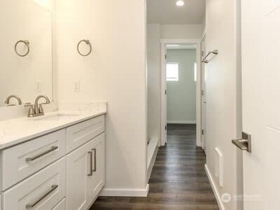 Property photo for 114 E Willis Street, Kent photo 14