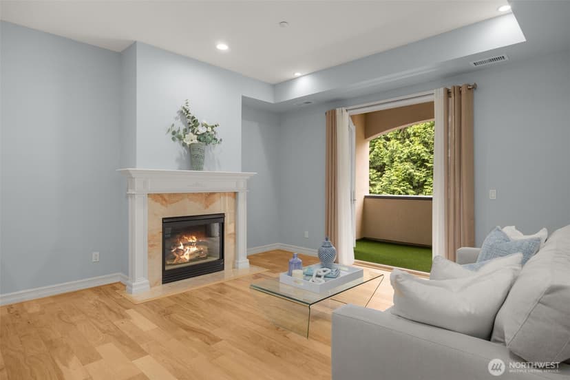 Property photo for 10398 NE 17th Street #206, Bellevue photo 5