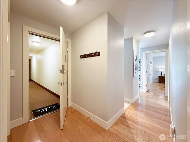 Property photo for 731 Broadway E #301, Seattle photo 5