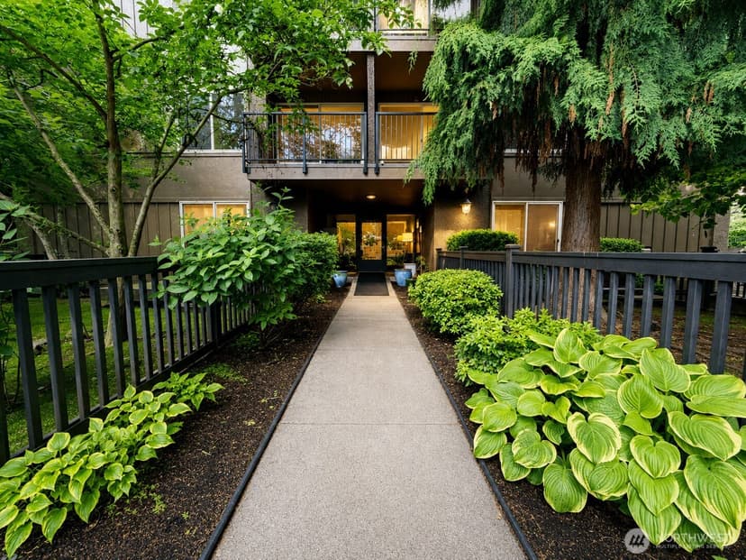 Property photo for 731 Broadway E #301, Seattle photo 2