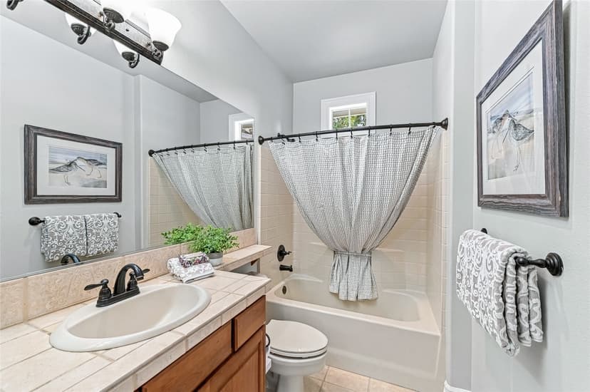 Property photo for 12617 Sunbreak Way NE, Redmond photo 23