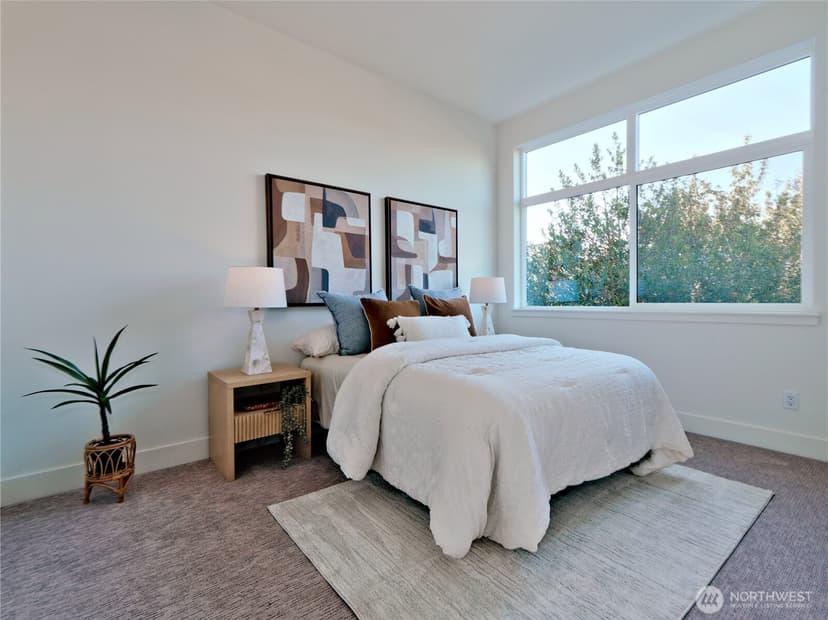 Property photo for 717 15th Avenue #D, Seattle photo 15