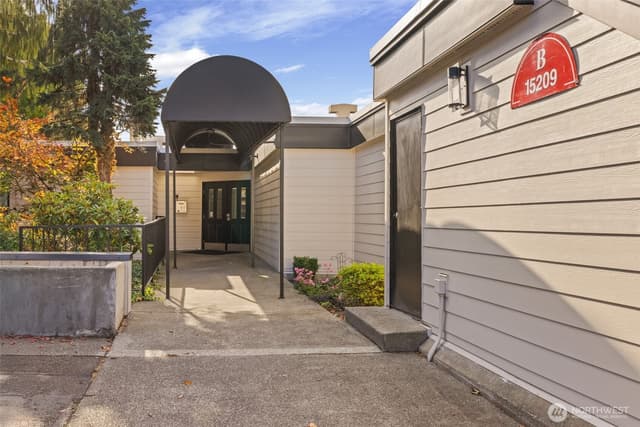 Property photo for 15209 Sunwood Boulevard #B26, Tukwila photo 3