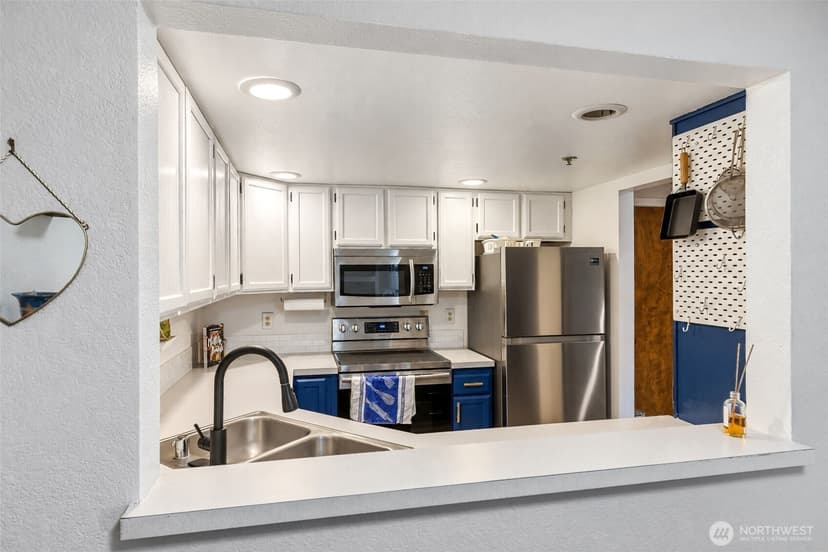 Property photo for 15209 Sunwood Boulevard #B26, Tukwila photo 8