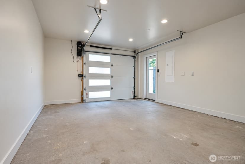 Property photo for 5608 31st Avenue SW, Seattle photo 27