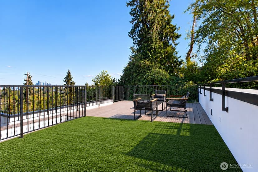 Property photo for 5608 31st Avenue SW, Seattle photo 28