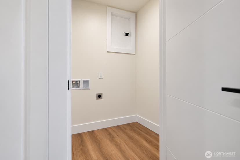 Property photo for 5608 31st Avenue SW, Seattle photo 26