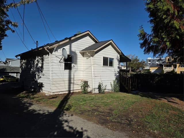 Property photo for 3700 S Holly Street, Seattle photo 2