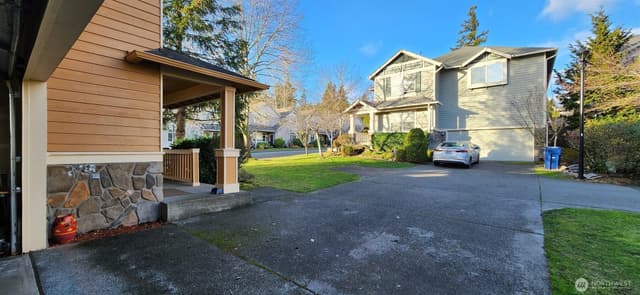 Property photo for 821 233rd Place NE, Sammamish photo 4