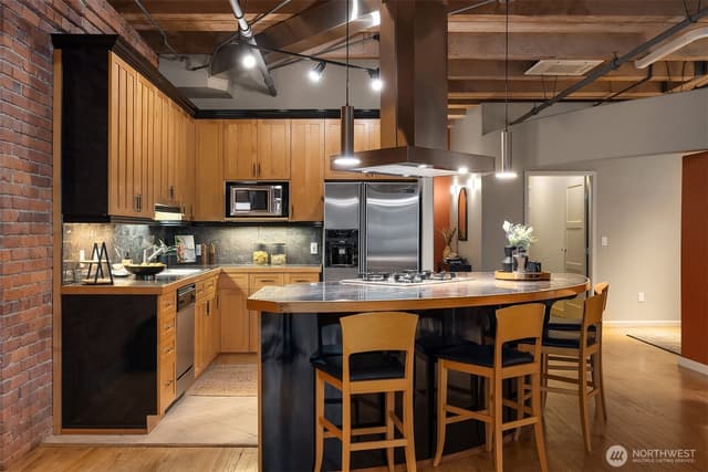 Property photo for 210 3rd Avenue S #2C, Seattle photo 4