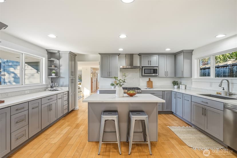 Property photo for 8308 14th Avenue NW, Seattle photo 14