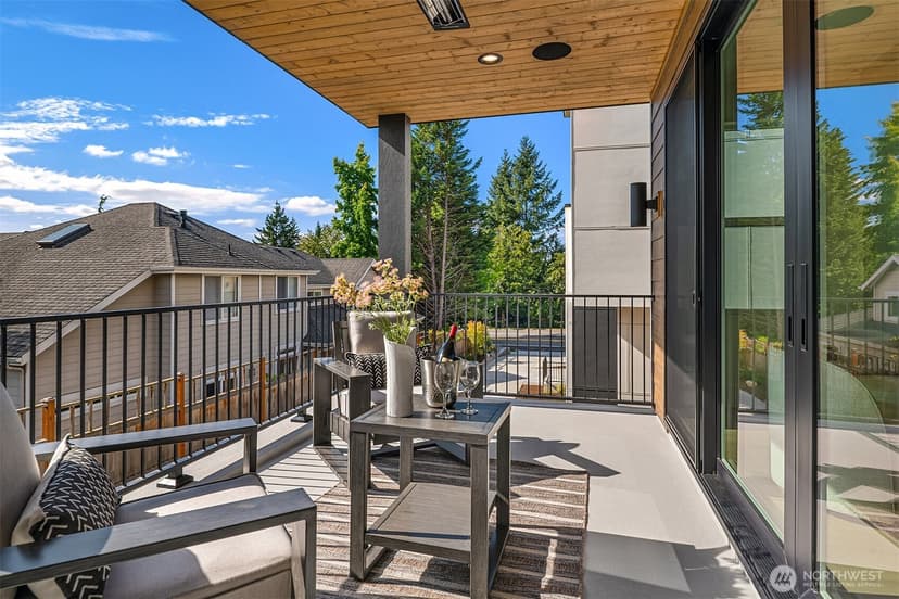 Property photo for 134 8th Ct, Kirkland photo 18