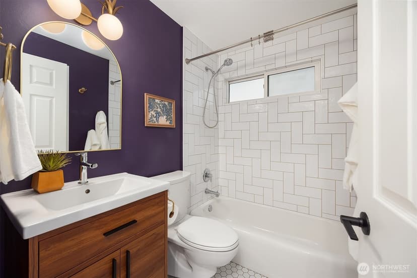 Property photo for 4111 Whitman Avenue N #205, Seattle photo 12