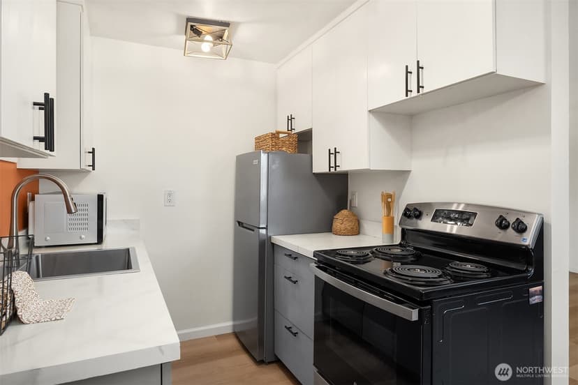 Property photo for 4111 Whitman Avenue N #205, Seattle photo 10