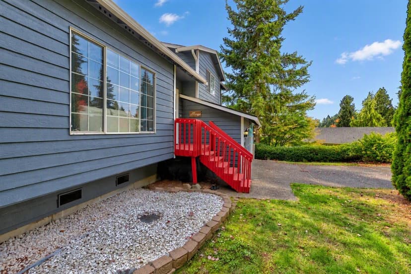 Property photo for 20733 14th Place W, Lynnwood photo 3