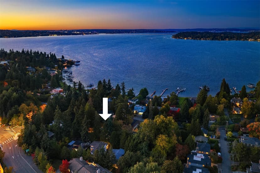 Property photo for 7627 SE 22nd Street, Mercer Island photo 2