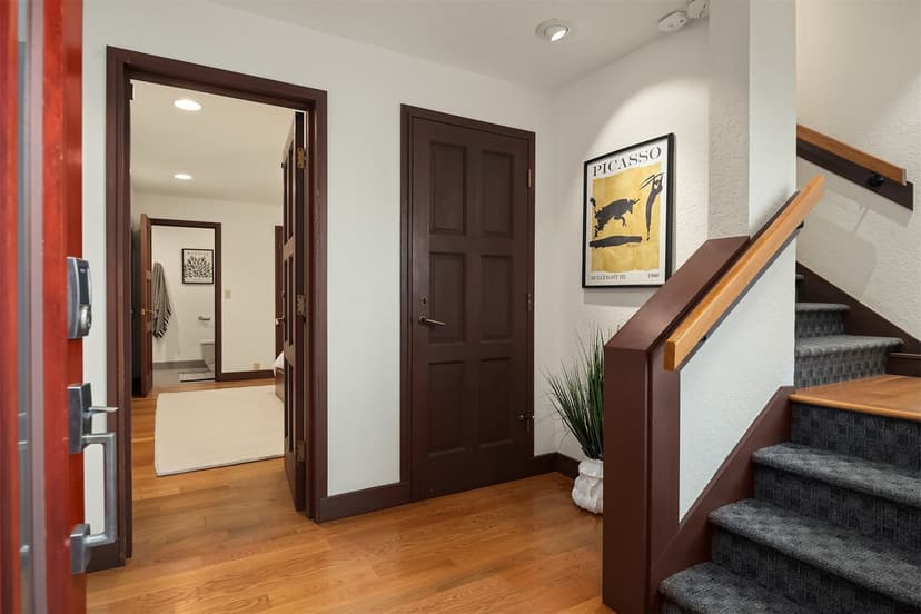 Property photo for 7627 SE 22nd Street, Mercer Island photo 18