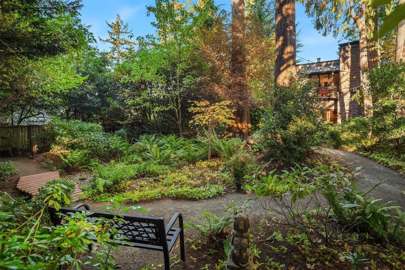 Property photo for 7627 SE 22nd Street, Mercer Island photo 26