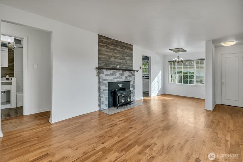 Property photo for 208 M Street SE, Auburn photo 2