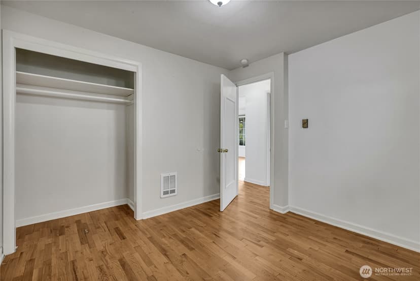 Property photo for 208 M Street SE, Auburn photo 14