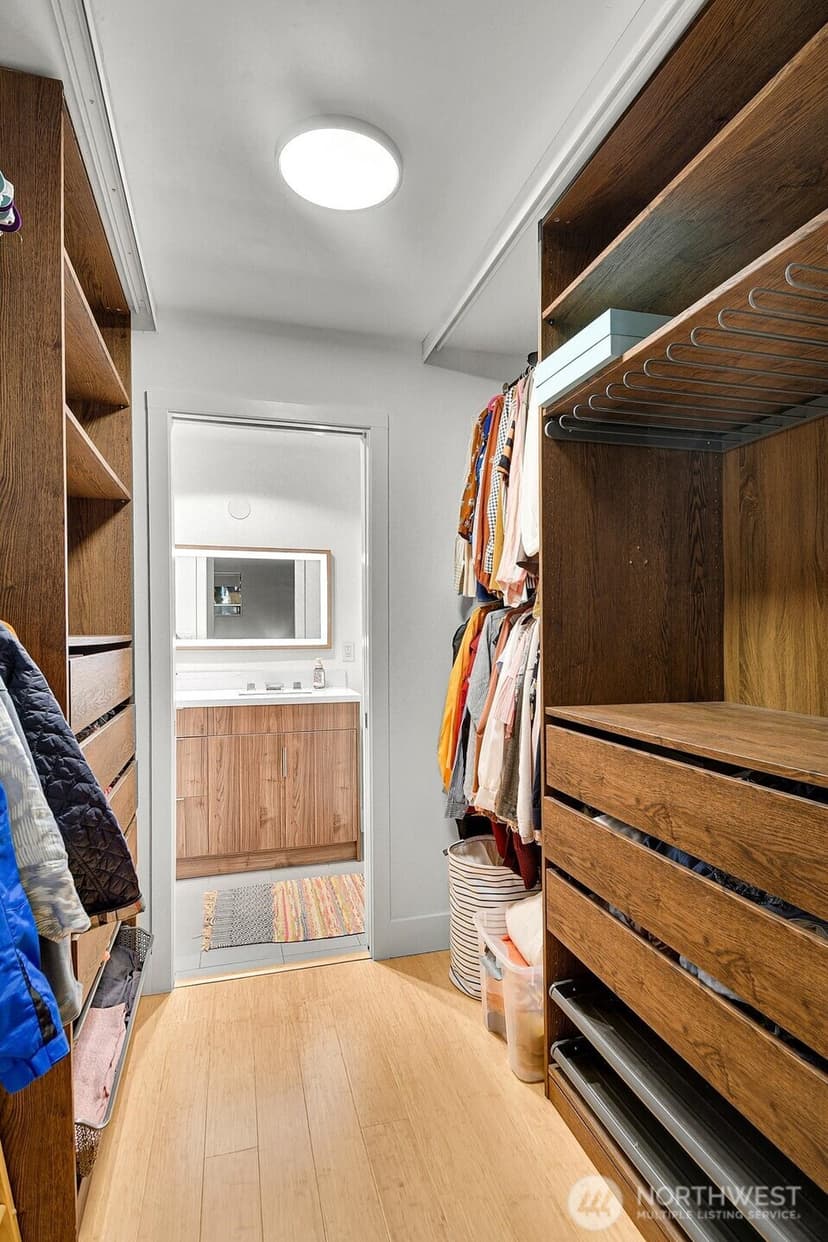 Property photo for 1001 2nd Avenue W #103, Seattle photo 15