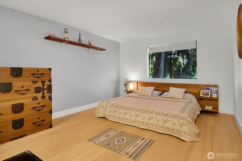 Property photo for 1001 2nd Avenue W #103, Seattle photo 14