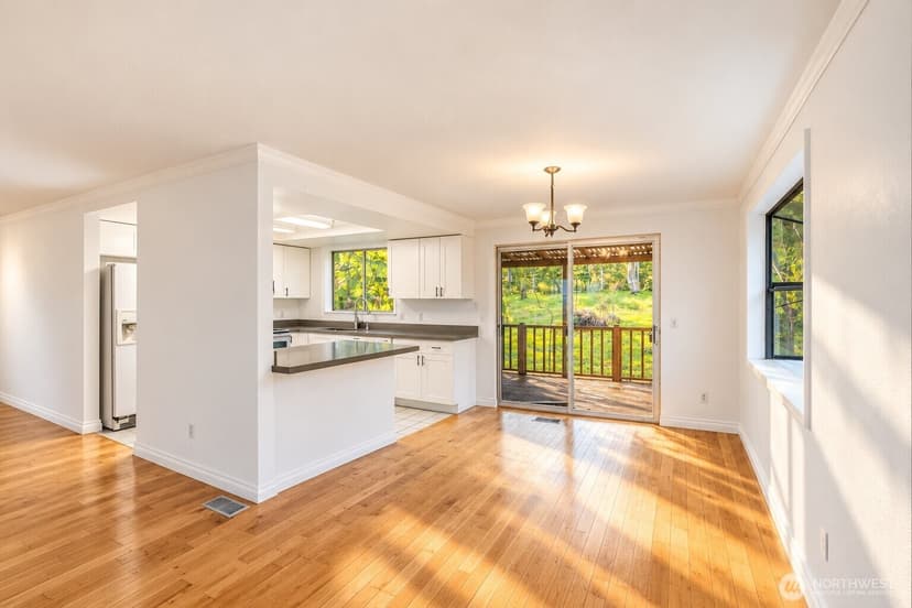 Property photo for 4848 S 170th Street, SeaTac photo 14