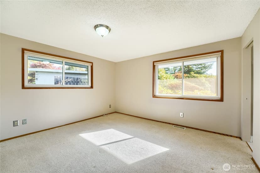 Property photo for 1708 SE 16th Place, Renton photo 16