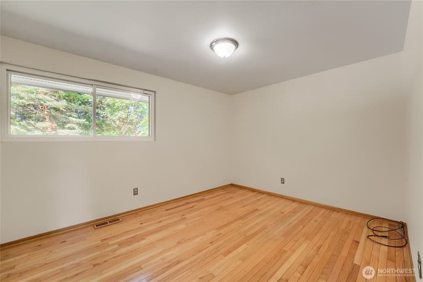 Property photo for 1708 SE 16th Place, Renton photo 14