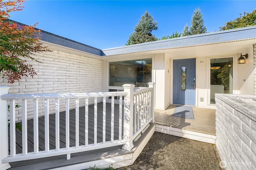 Property photo for 1708 SE 16th Place, Renton photo 4