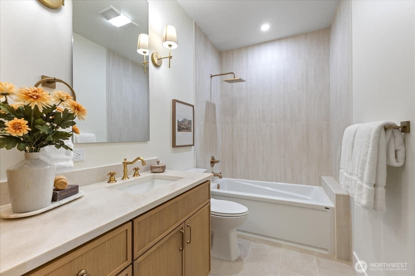 Property photo for 2815 W Elmore Street, Seattle photo 35