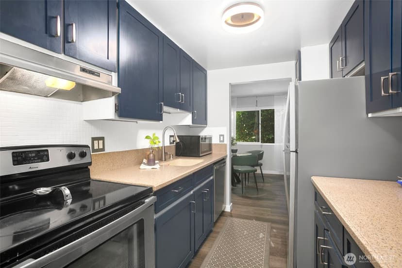 Property photo for 12116 NE 149th Street, Kirkland photo 11