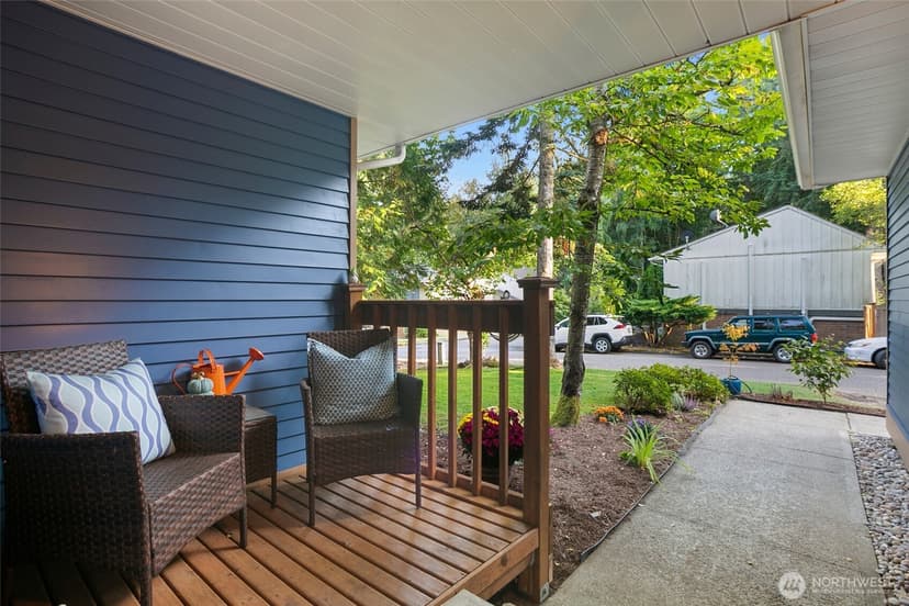 Property photo for 12116 NE 149th Street, Kirkland photo 4