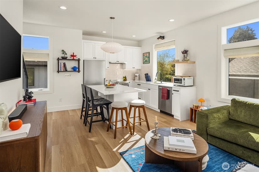 Property photo for 7736 30th Avenue NW #B, Seattle photo 13