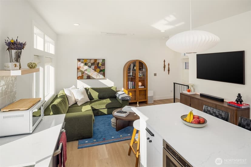 Property photo for 7736 30th Avenue NW #B, Seattle photo 12