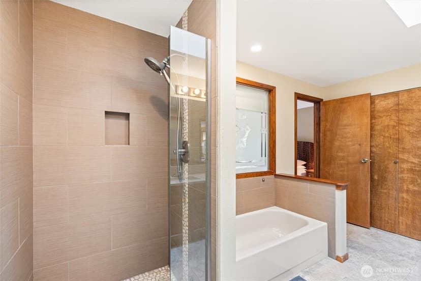 Property photo for 6314 137th Place SW, Edmonds photo 22
