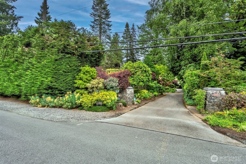 Property photo for 17410 44th Avenue NE, Lake Forest Park photo 35