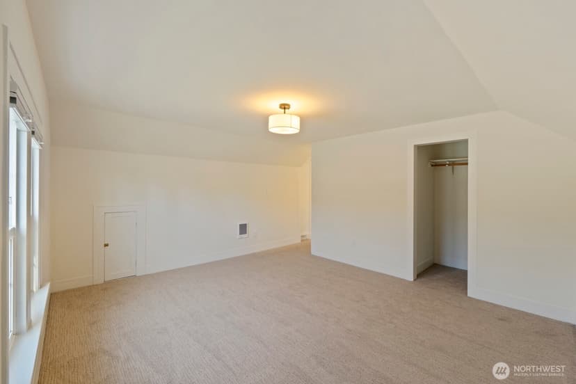 Property photo for 3119 20th Street, Everett photo 15